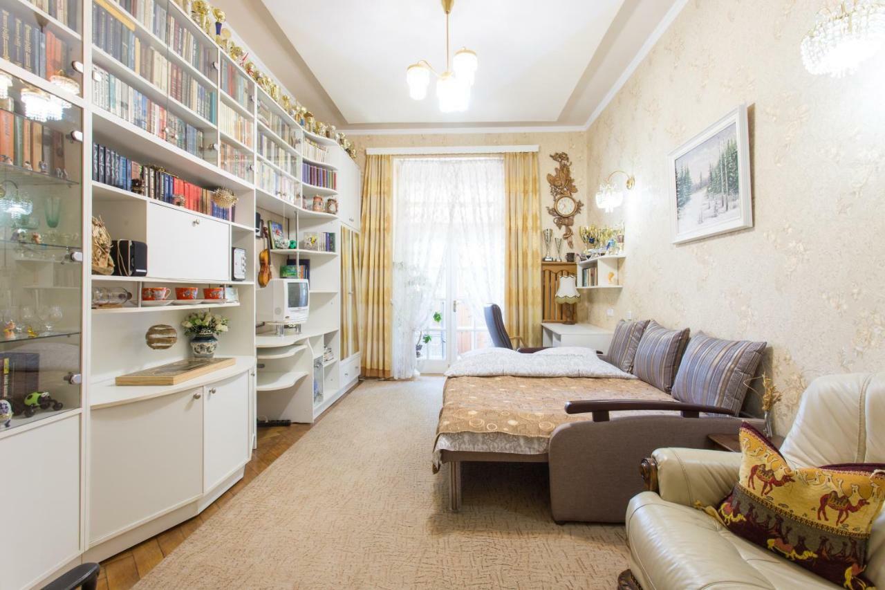 Apartment In The Center Of 哈尔科夫 外观 照片